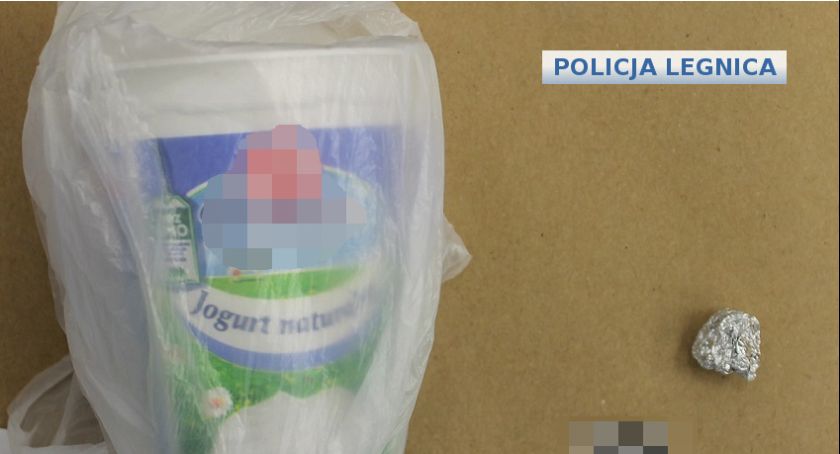 W jogurcie 33-latka policja znalazła ponad tysiąc działek amfetaminy!