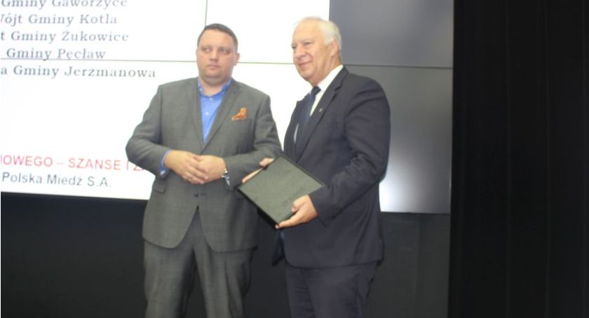  KGHM rozdzielił dotacje. Legnica otrzymała 400 tys. zł [ZDJĘCIA]