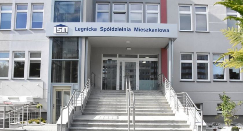 Spółdzielcy na wojence. Co z walnym w Legnickiej Spółdzielni Mieszkaniowej?