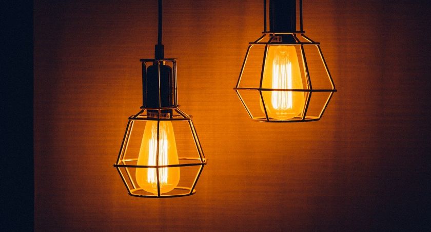 Gdzie kupić dekoracyjne lampy, by upiększyć wnętrze?