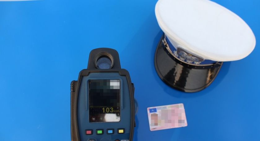 Kierowco, noga z gazu! W tę niedzielę policyjna akcja „Prędkość”