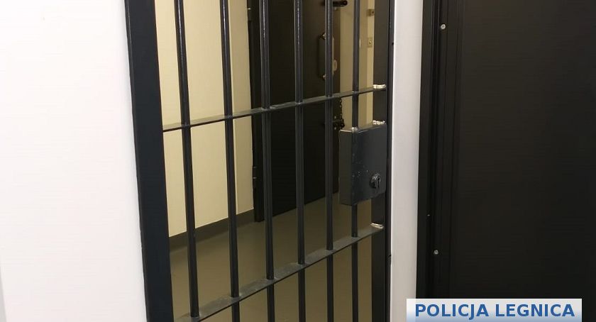 18-letni złodziej spod Chojnowa buszował po ogródkach działkowych