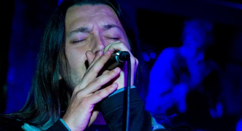 Plejada legnickich aktorów i muzyków zagra koncert charytatywny dla Zuzi  
