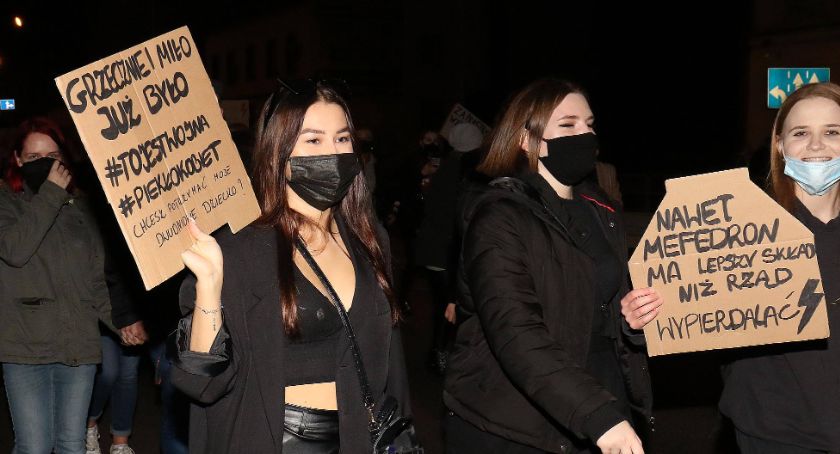 Takiego protestu ulicznego Legnica dawno nie widziała [ZDJĘCIA,WIDEO]