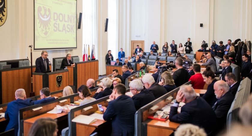 Sejmik wojewódzki zabrał głos ws. orzeczenia Trybunału Konstytucyjnego 