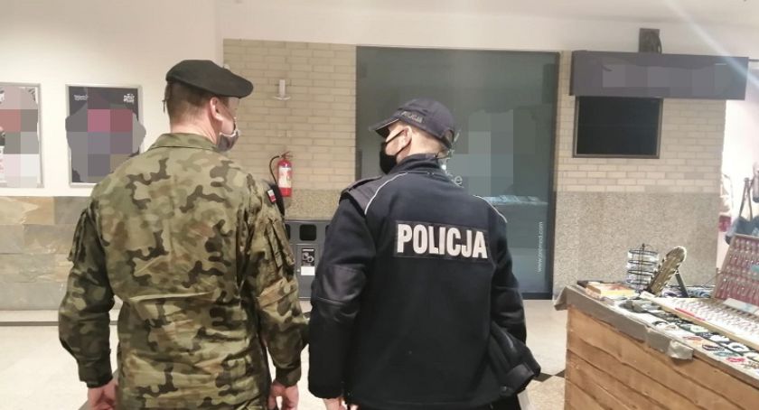 Jeszcze więcej wojska w Legnicy. Nowi żołnierze już patrolują ulice miasta