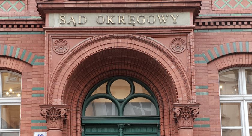 Były wykładowca PWSZ skazany za molestowanie swoich studentów