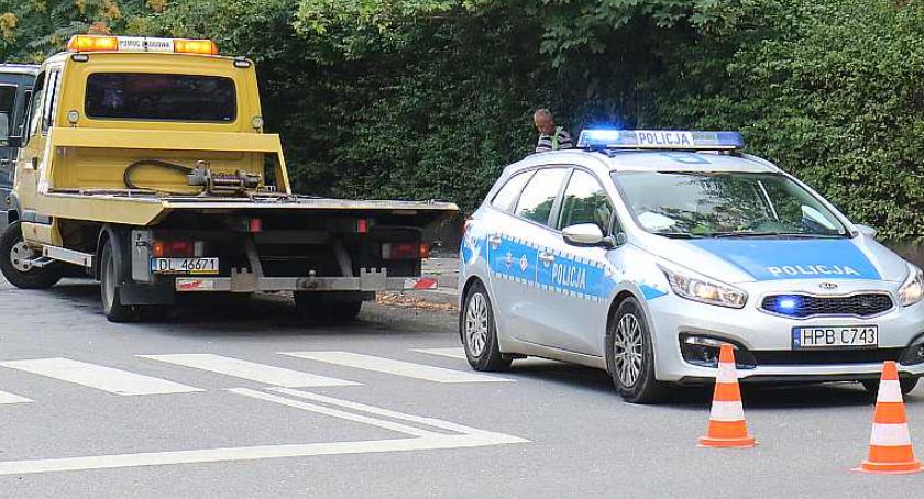 ZDM szuka firmy, która zajmie się w Legnicy sprzątaniem po wypadkach