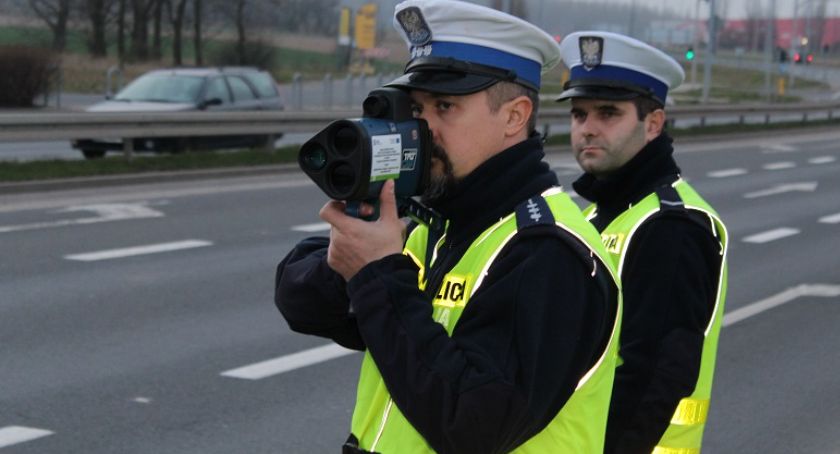 Drogówka podsumowała akcję Prędkość. Posypały się mandaty, zabrano prawa jazdy