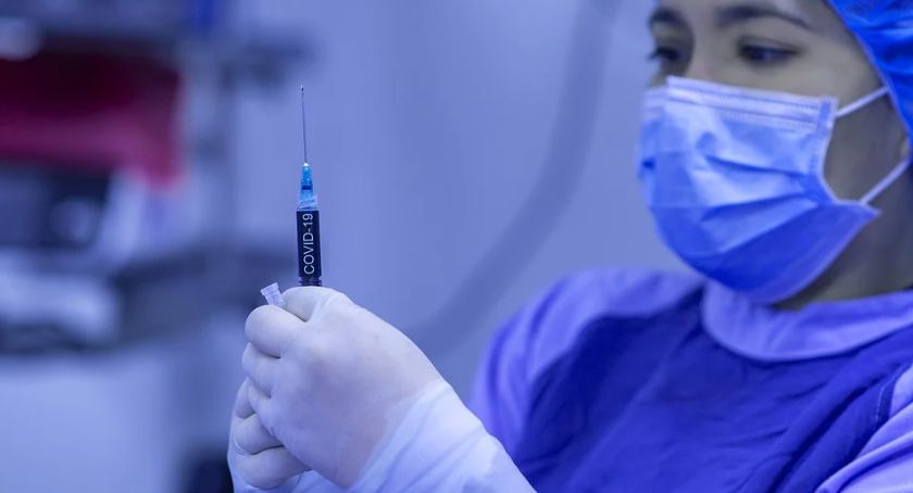 Koronawirus. Fala nowych zakażeń i czarna seria zgonów z powodu Covid-19