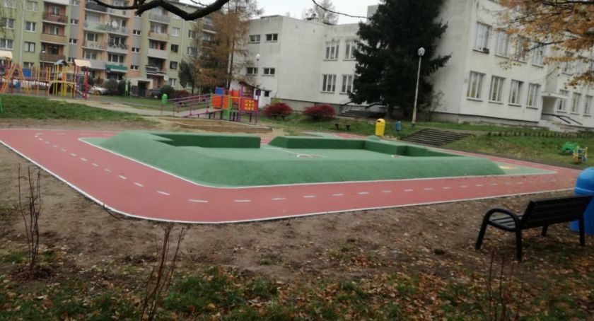 Na Piekarach już działa nowy kompleks sportowo-rekreacyjny dla dzieci [FOTO]
