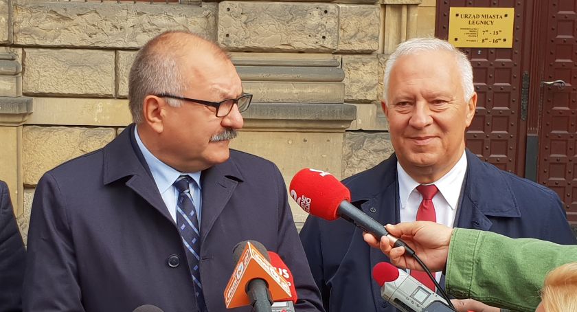 Bezpartyjni Samorządowcy chcą od Legnicy 200 tys. zł rocznie. Za co?