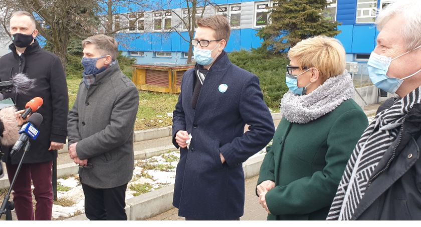 Szczepienia przeciwko Covid-19 w Legnicy. Od poniedziałku 42 osoby dziennie