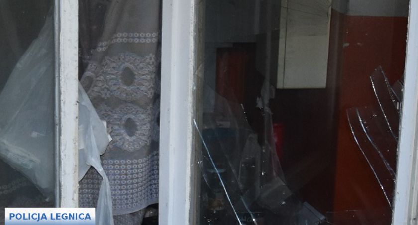 37-letni włamywacz w rękach policji. Mężczyzna okradał sklepy i pomieszczenia gospodarcze  
