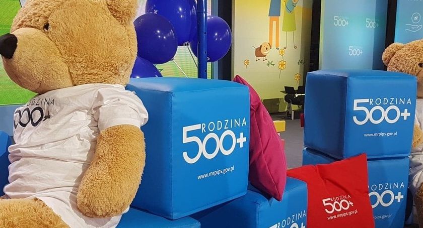 Zasiłek 500 plus - ruszył nabór wniosków w formie elektronicznej