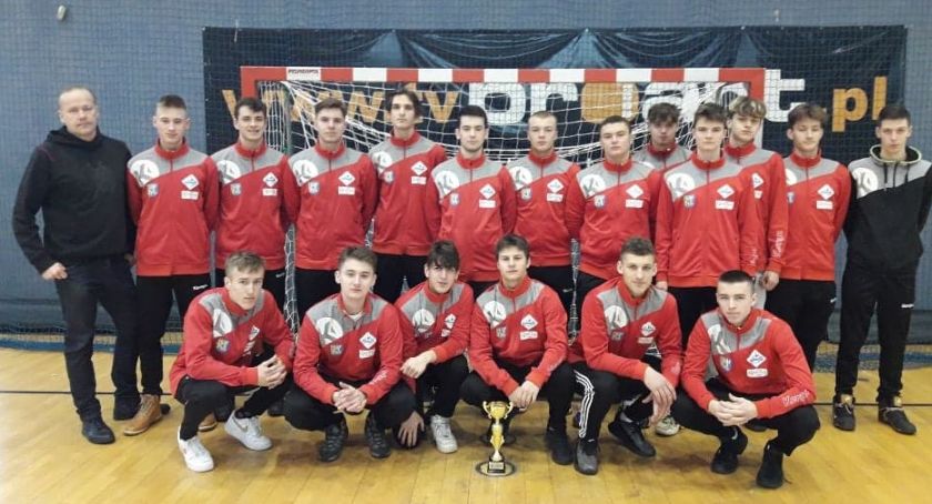 Szczypiorniści Siódemki Miedź Legnica za burtą Mistrzostw Polski Juniorów