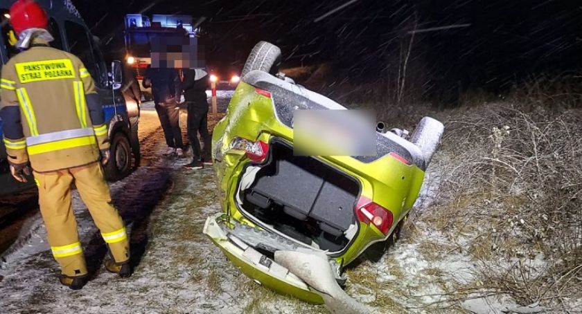 20-letni kierowca z Chojnowa nacieszył się prawem jazdy aż … miesiąc