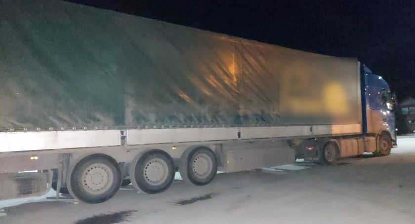 Pijany kierowca ciężarówki na autostradzie. Miał blisko 4 promile alkoholu!