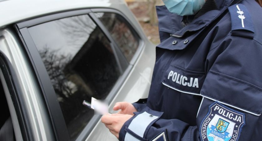 Nietrzeźwi kierowcy wciąż zmorą legnickich dróg. Trzy policyjne zatrzymania w jeden dzień