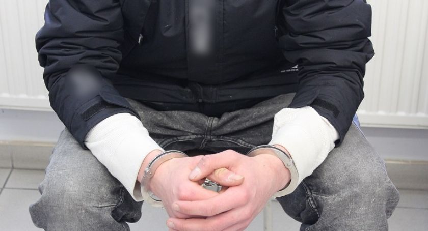 Handlarz narkotyków z Chojnowa zatrzymany przez patrol policji