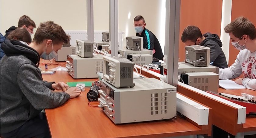 XII Legnickie Prezentacje Edukacyjne. Co oferuje Technikum Akademickie?