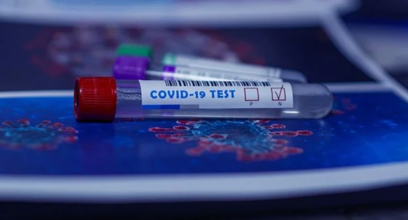 Sytuacja epidemiczna po weekendzie. Spadła liczba mieszkańców zamkniętych na kwarantannie  