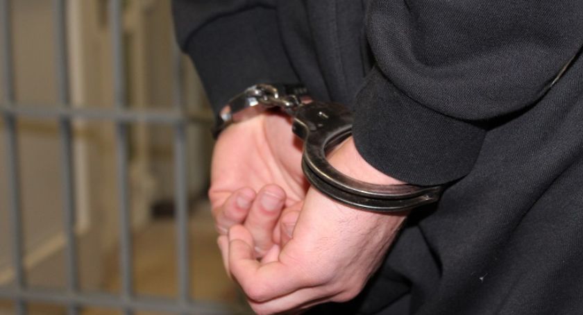 Hurtownia narkotyków w Legnicy. 3,5 tys. porcji handlowych w mieszkaniu