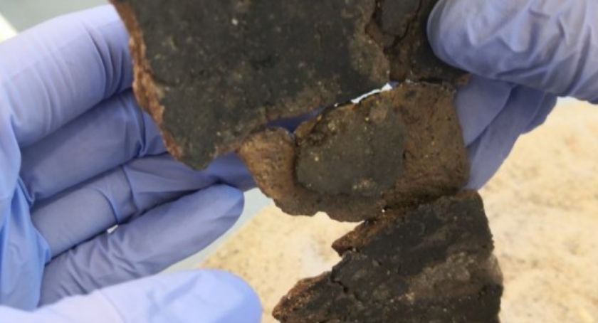 Wrocławscy studenci pomagają Muzeum Miedzi zrekonstruować artefakty z wykopalisk archeologicznych 