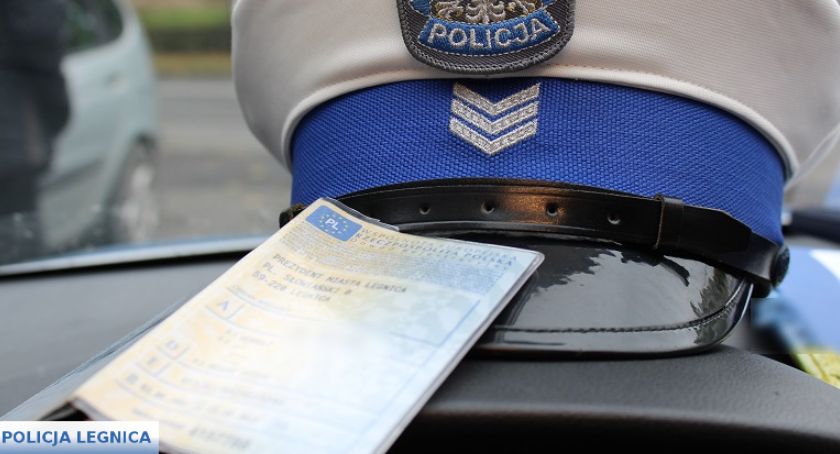 Zatrzymanych kilku nietrzeźwych kierowców - drogówka podsumowuje święta wielkanocne