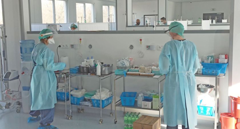 Fala nowych zakażeń koronawirusem w Legnicy i powiecie. Blisko 2 tys. osób na kwarantannie