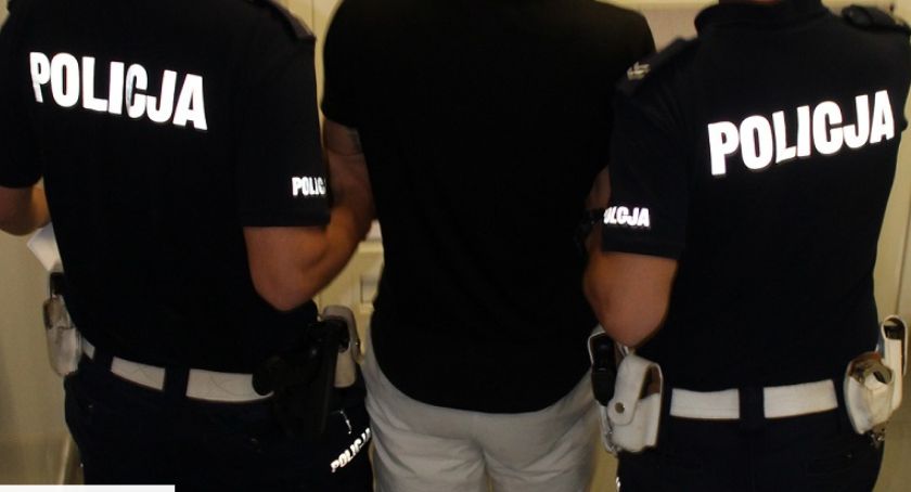 Policjanci ujęli poszukiwanego pięcioma listami gończymi 26-latka z Legnicy