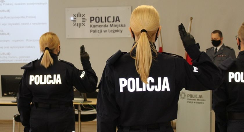 Nowi funkcjonariusze zasili szeregi legnickiej policji. Wciąż są jednak wakaty 