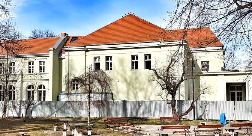 Pełnomocnik prezydenta ds. Centrum Witelona założył profil na Facebooku
