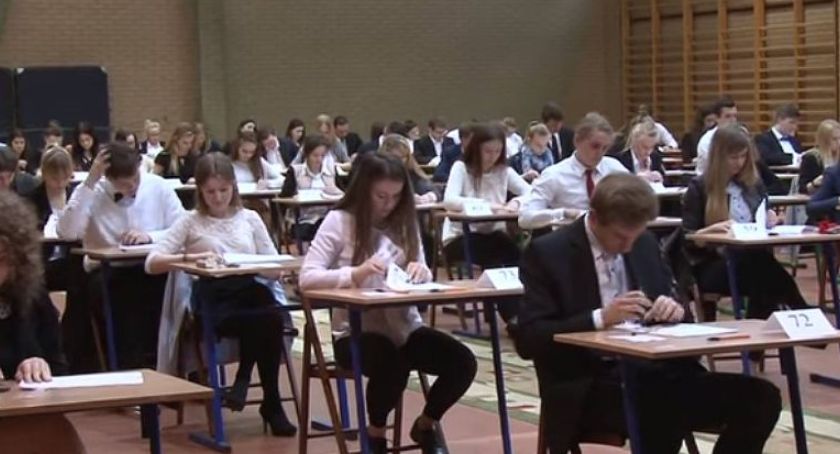 Matura 2021. Ilu uczniów przystąpi do egzaminu dojrzałości w Legnicy?