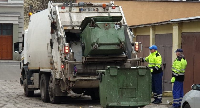 Sprawdźcie, kiedy LPGK przyjedzie odebrać śmieci - harmonogram do końca 2021 roku