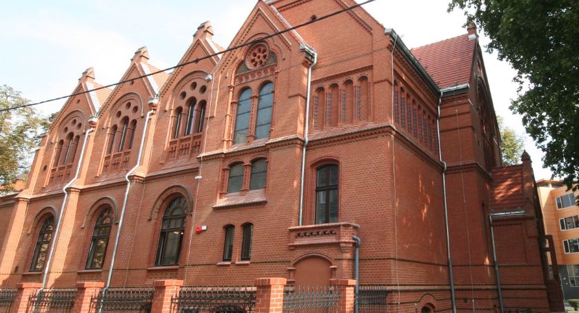 Biblioteki publiczne w Legnicy – sprawdźcie nowe godziny otwarcia placówek