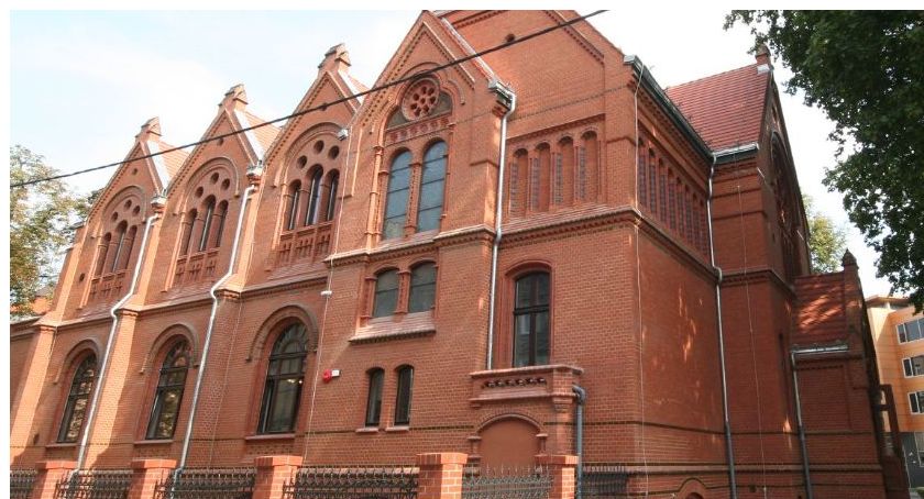 Legnickie biblioteki zbierają książki w języku rosyjskim. O pomoc proszą czytelników 