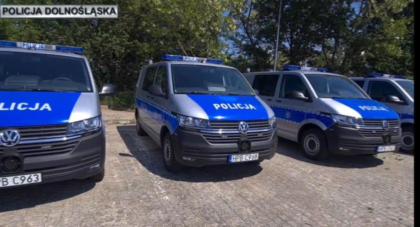 Dolnośląski garnizon policji z nową flotą pojazdów. Jeden radiowóz trafi do Legnicy 