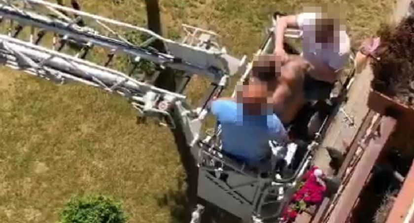 Legnica. 39-latek uciekał przed policją po balkonach z czwartego piętra! [FOTO]