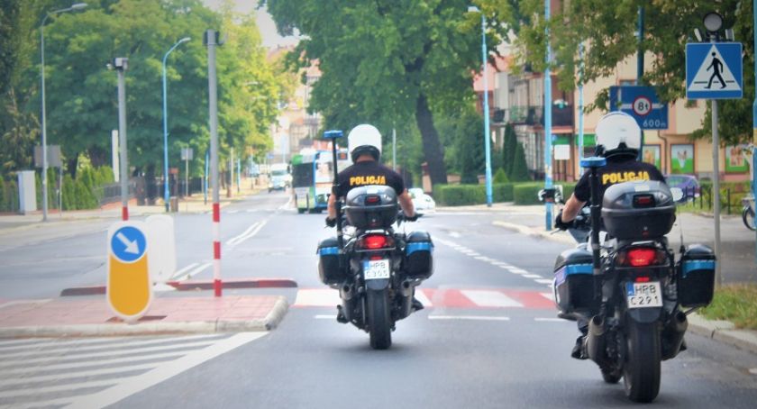Policja zatrzymała szalejącego na motorze nastolatka. Chłopak stanie przed sądem rodzinnym