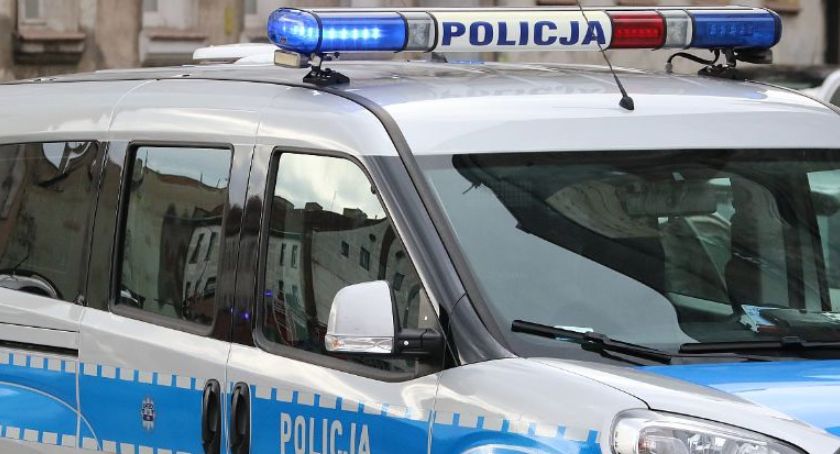 Twoje dziecko wyjeżdża na kolonię, obóz? Zgłoś kontrolę autokaru w Legnicy