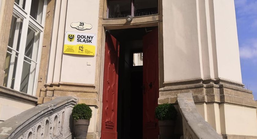 Urząd marszałkowski rozdzielił dotacje na ochronę zabytków. Ile pieniędzy dostała Legnica?