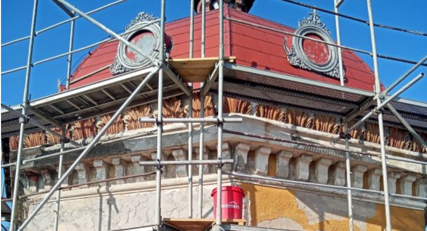 Remont kaplicy na cmentarzu w Legnicy – kiedy koniec prac budowlanych?