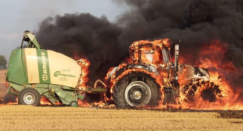 Pożar pod Legnicą. Na polu w Dobroszowie zapalił się traktor