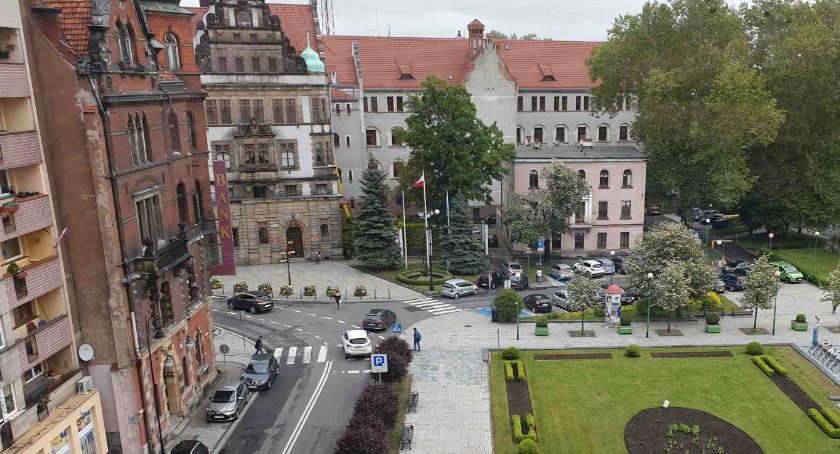 W Legnicy brakuje rachmistrzów. 6 złotych brutto od spisanej osoby to za mało?