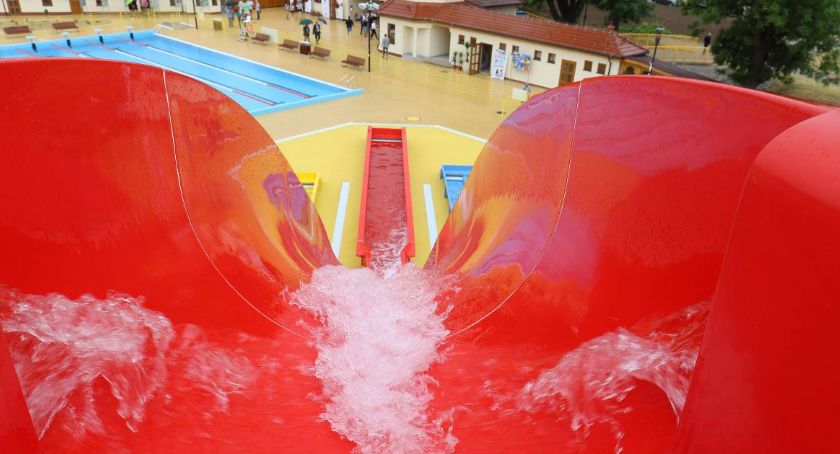 AquaFun Legnica za drogi dla dużych rodzin? Urząd miasta: biletów ulgowych nie będzie