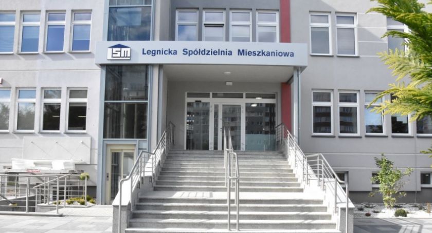 Kiepska frekwencja na zebraniach spółdzielców. Końca konfliktu w LSM nie widać
