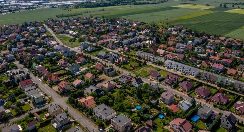 Miasto wybiera firmę, która wybuduje nowe oświetlenie na osiedlu Sienkiewicza