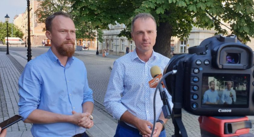 Jakie inwestycje są potrzebne w Legnicy? Radni zbierają wnioski od mieszkańców  
