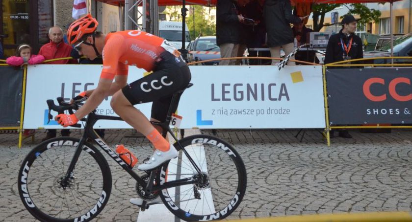 W czwartek wyścig kolarski w Legnicy – w centrum miasta będą utrudnienia w ruchu